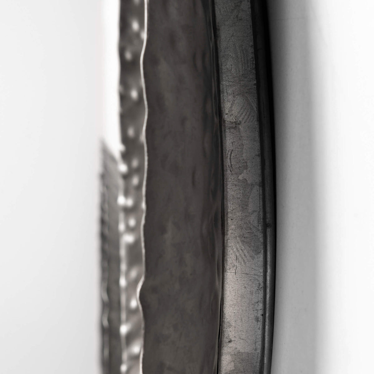 MERCANA LANX DECORATIVE METAL PLATES SET OF THREE 44251