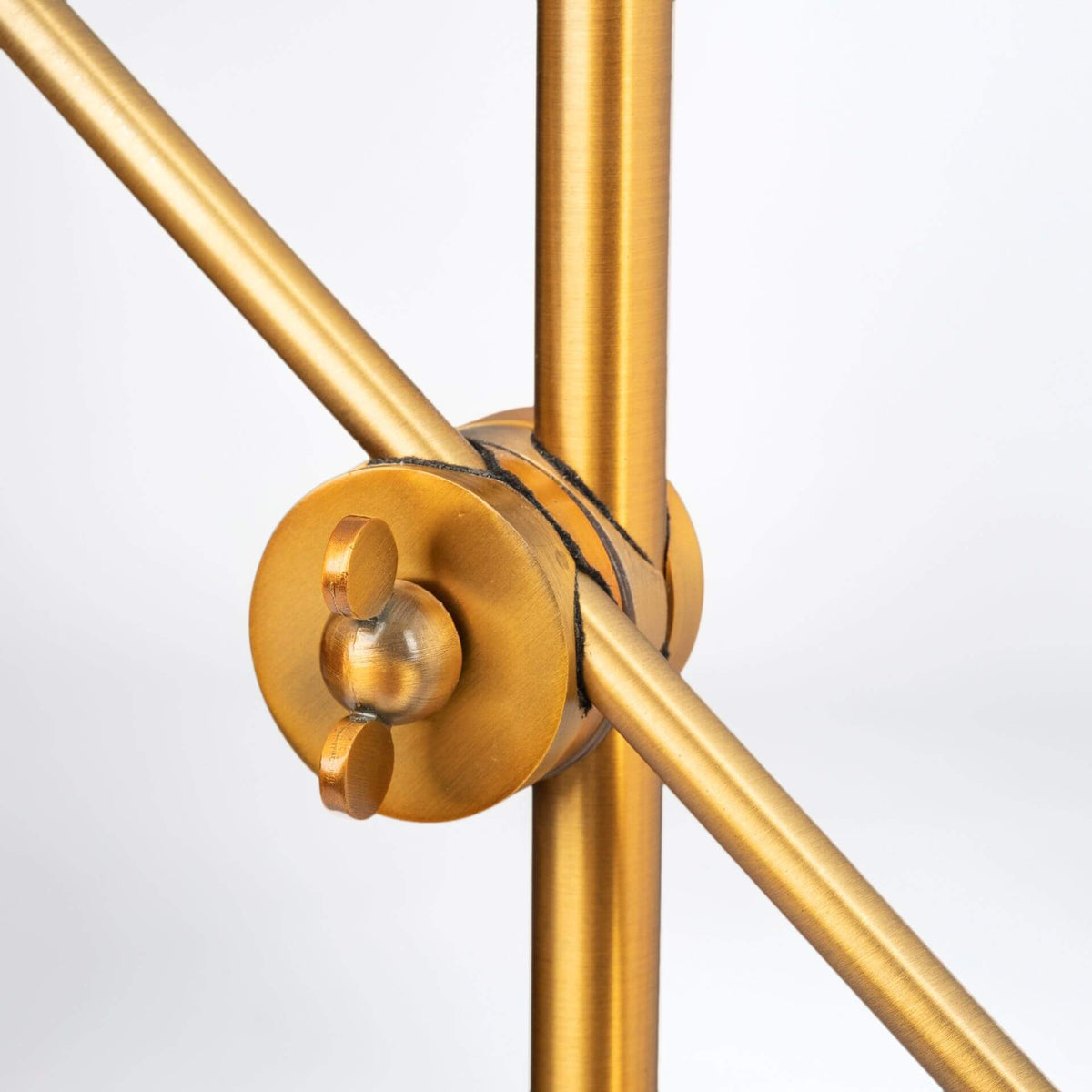 MERCANA FRAGON GOLD METAL TABLE LAMP 65225