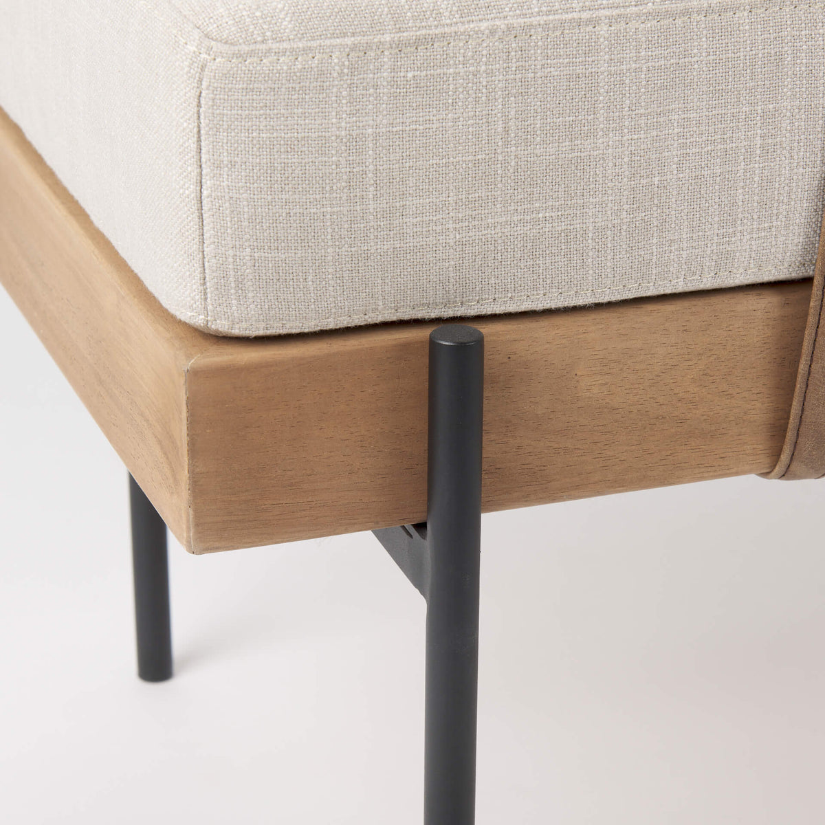 MERCANA COLBURNE CREAM FABRIC BENCH 70039