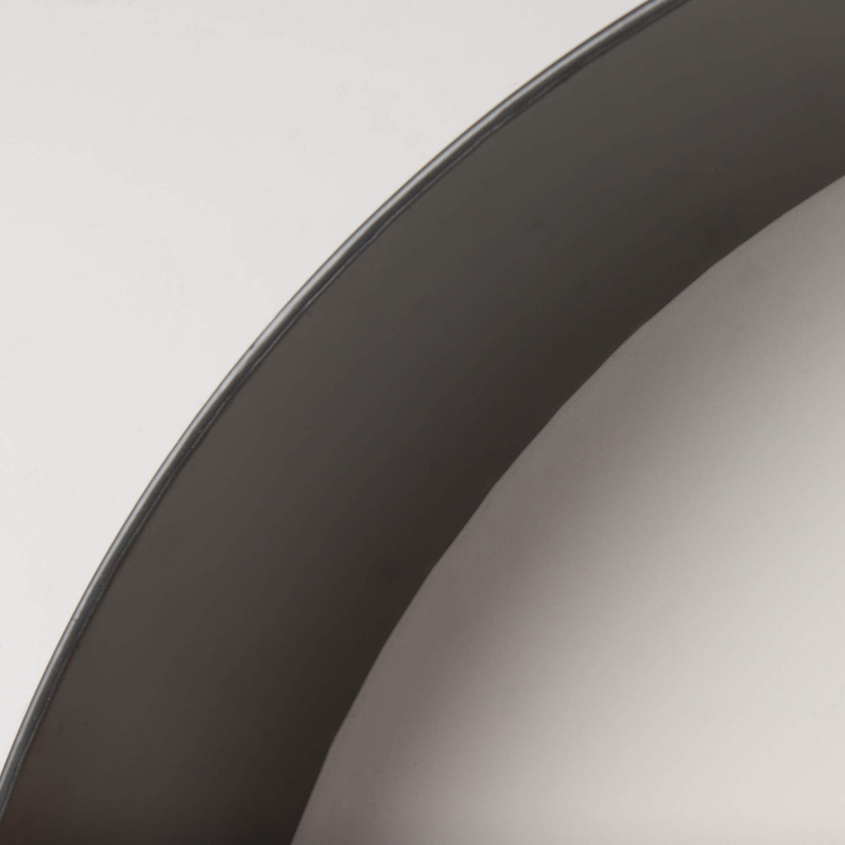 MERCANA HECTOR WOOD/METAL ROUND SHELF 69732