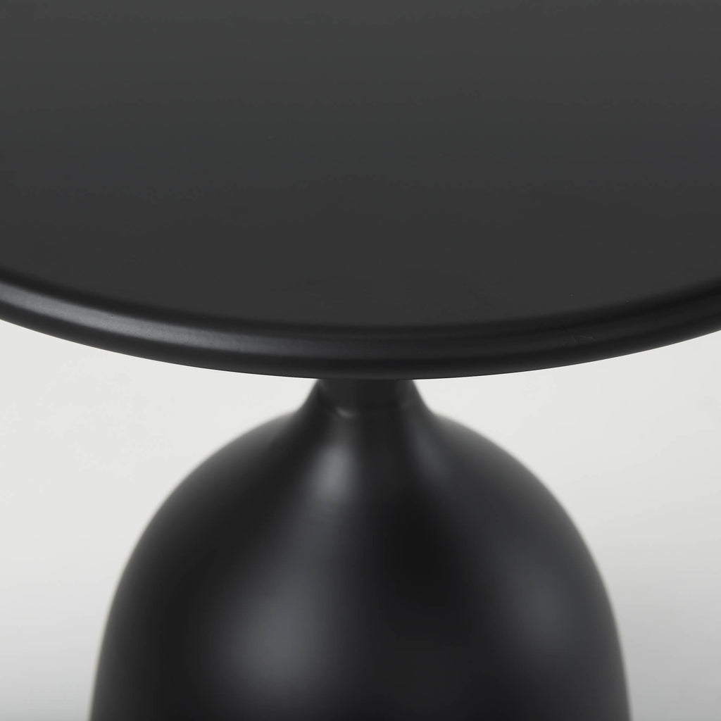 MERCANA TALULLA BLACK ACCENT TABLE  70098
