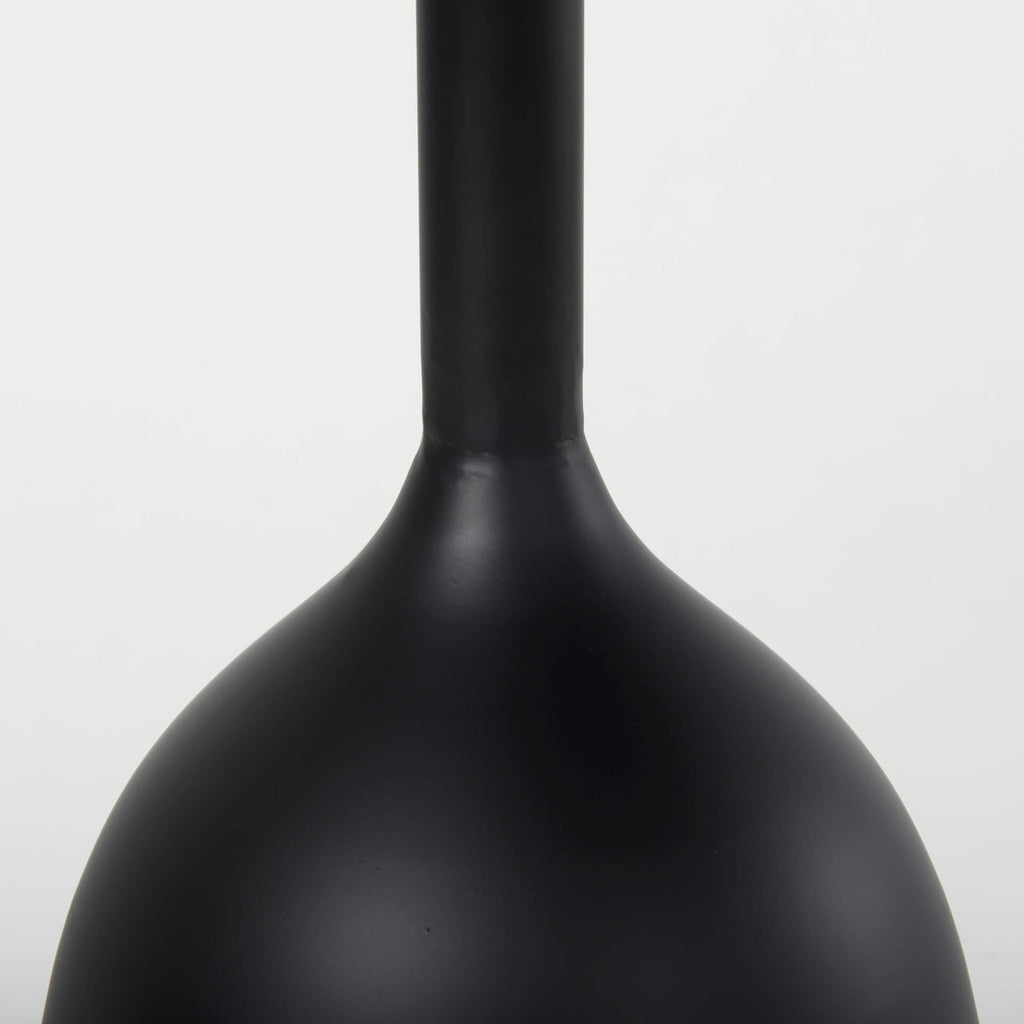 MERCANA TALULLA BLACK ACCENT TABLE  70098