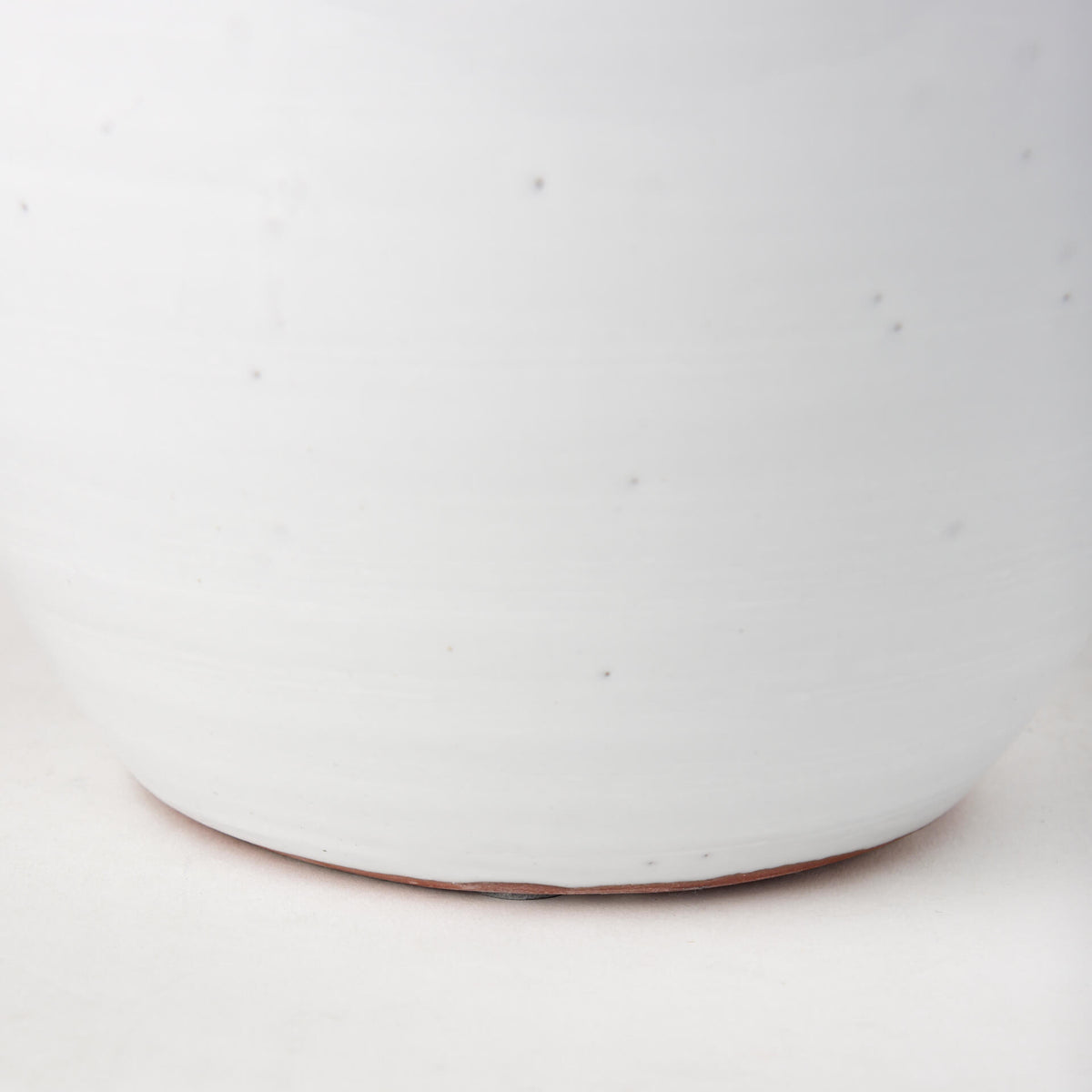 MERCANA BASIN SMALL OFF-WHITE GLAZED VASE 70162