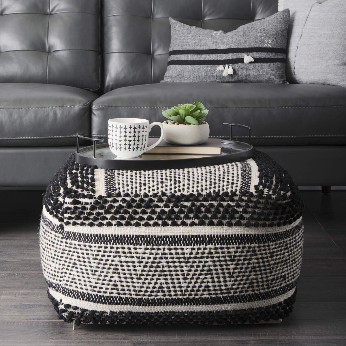 MERCANA ANSEL MIRRORED BOTTOM OVAL TRAY 68984