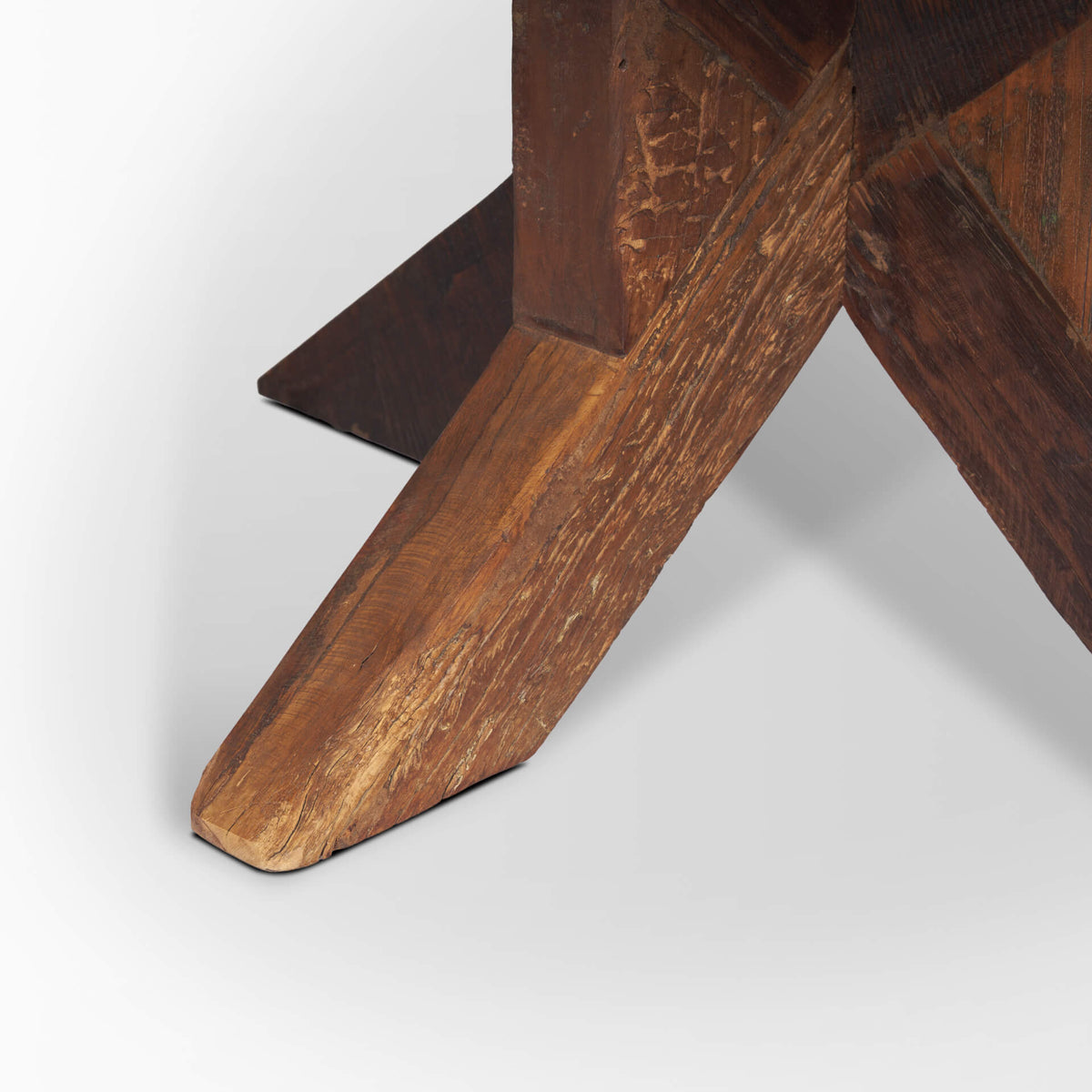 MERCANA HEIDI ROUND COFFEE TABLE 70498