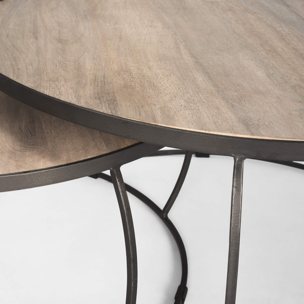 MERCANA CLAPP ROUND WOOD TOP NESTING COFFEE TABLES 70594