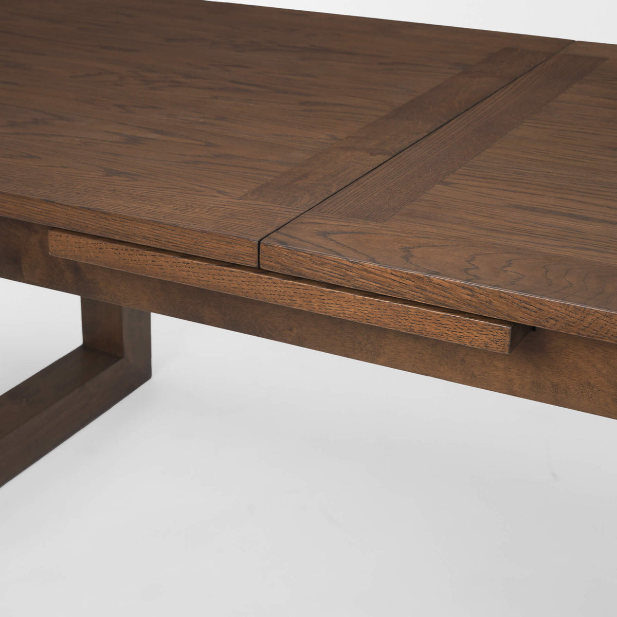 MERCANA TAKOTA RECTANGLE EXTENDABLE DINING TABLE 70890-AB