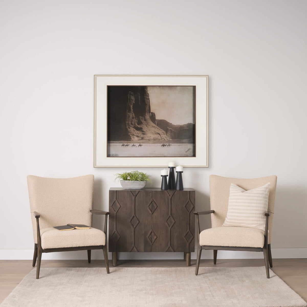 MERCANA HEERA DIAMOND MOTIF ACCENT CABINET 70645