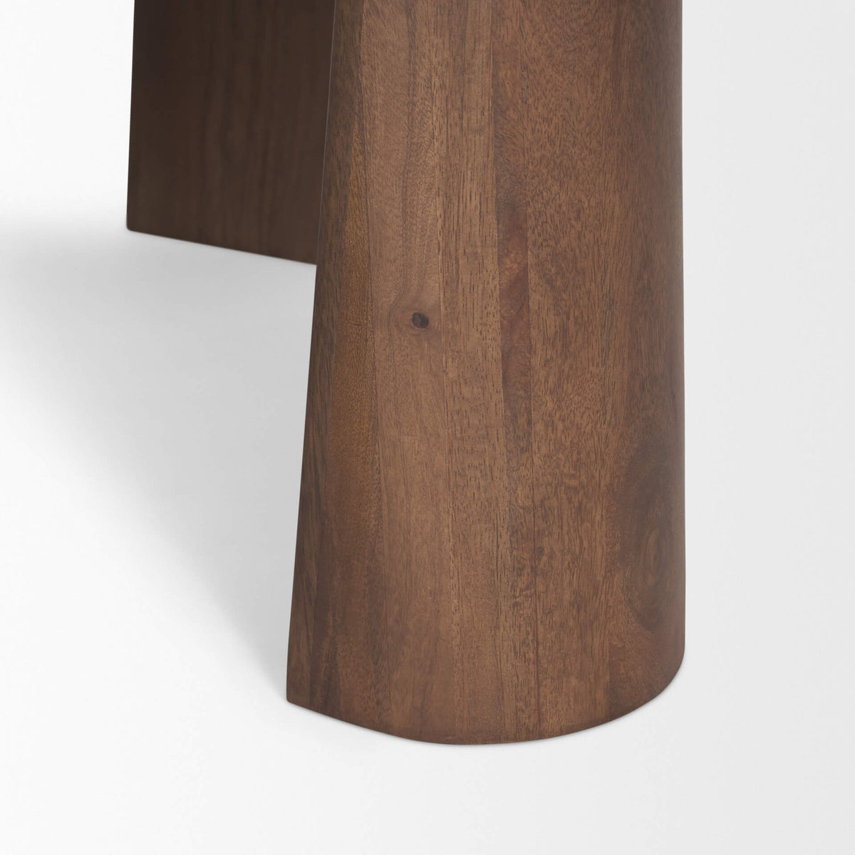 MERCANA  TAMMAR ROUND COFFEE TABLE 70842-AB