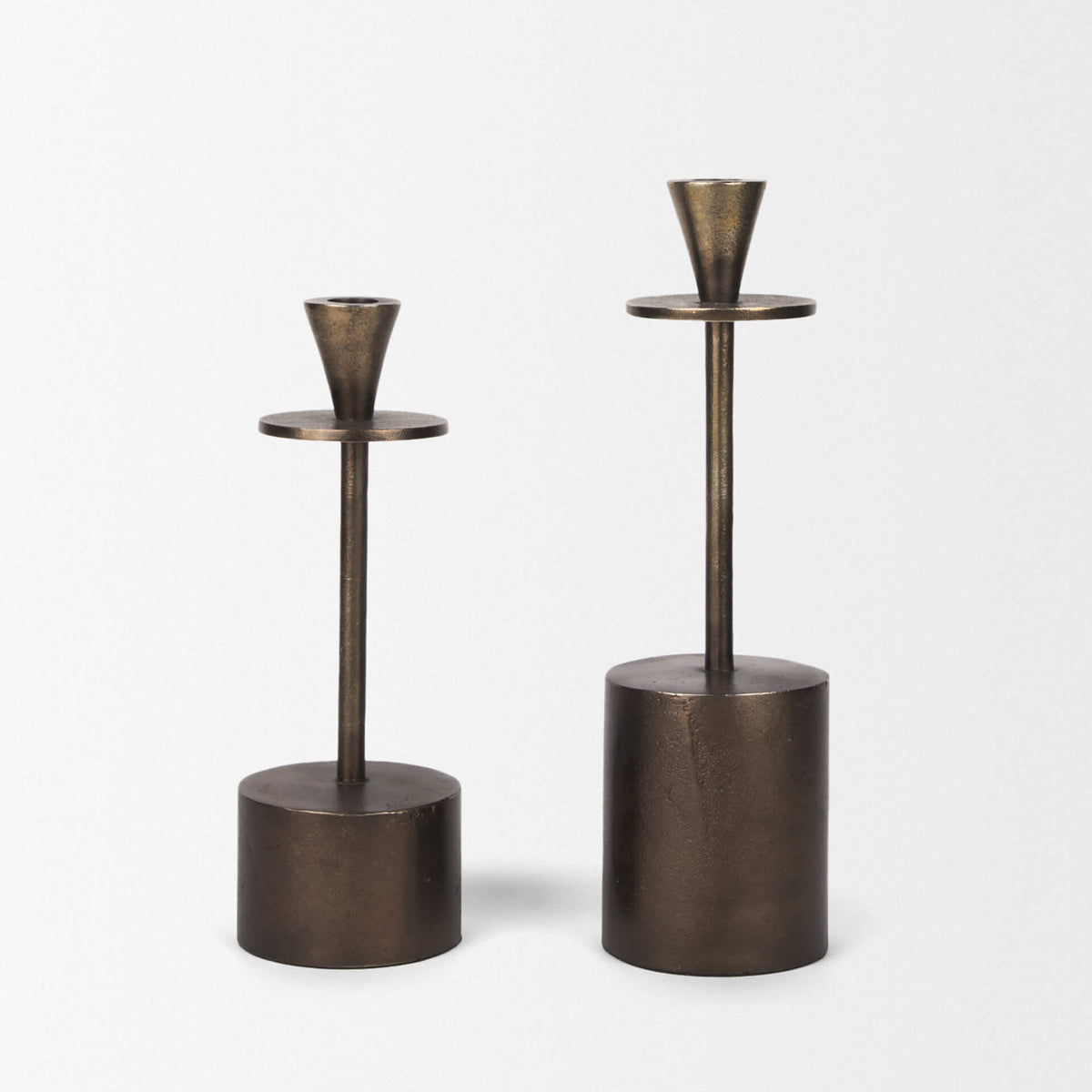 MERCANA PETRIA ANTIQUED GOLD METAL CANDLE HOLDERS 70649