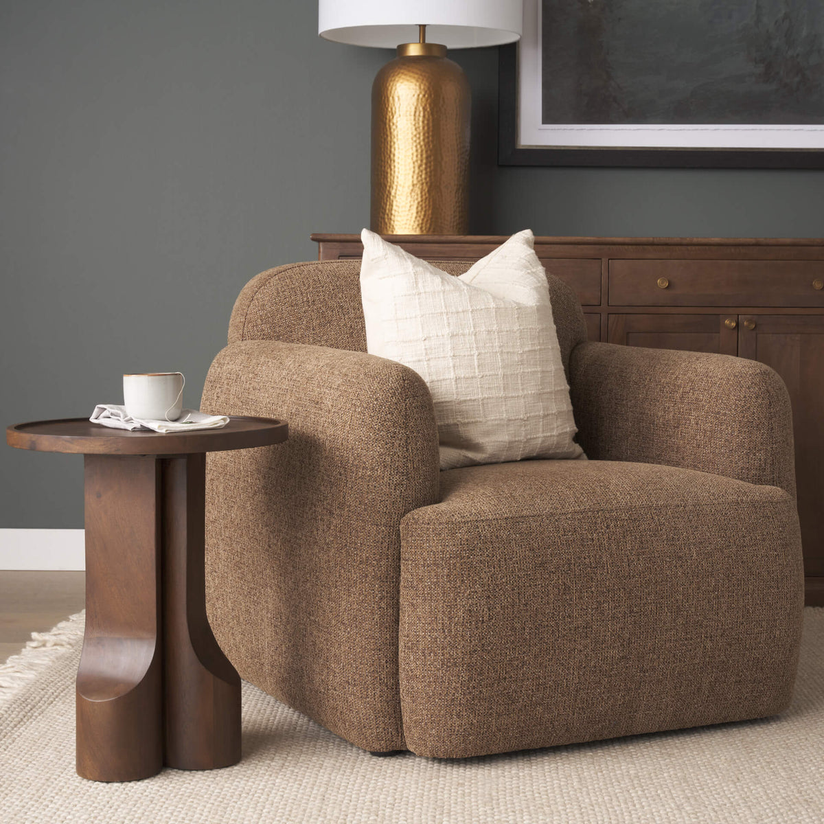 MERCANA CAYSON SCULPTURAL ROUND ACCENT TABLE 71212