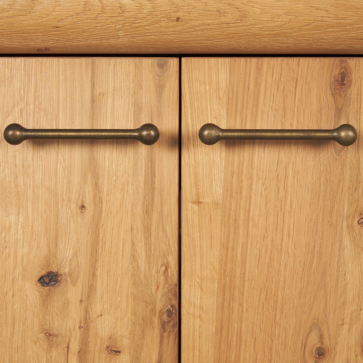 MERCANA BELFORD LIGHT BROWN OAK MEDIA CONSOLE 71230