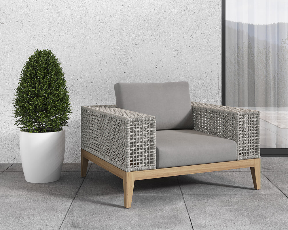 SUNPAN Salerno Armchair - Pallazo Taupe 109514