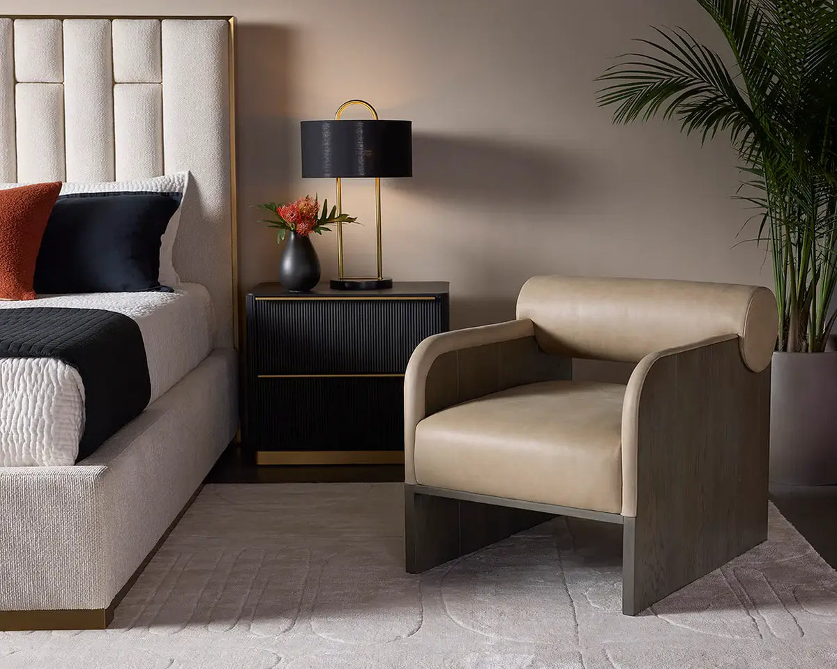 SUNPAN COBURN LOUNGE CHAIR - SAHARA SAND LEATHER 111323