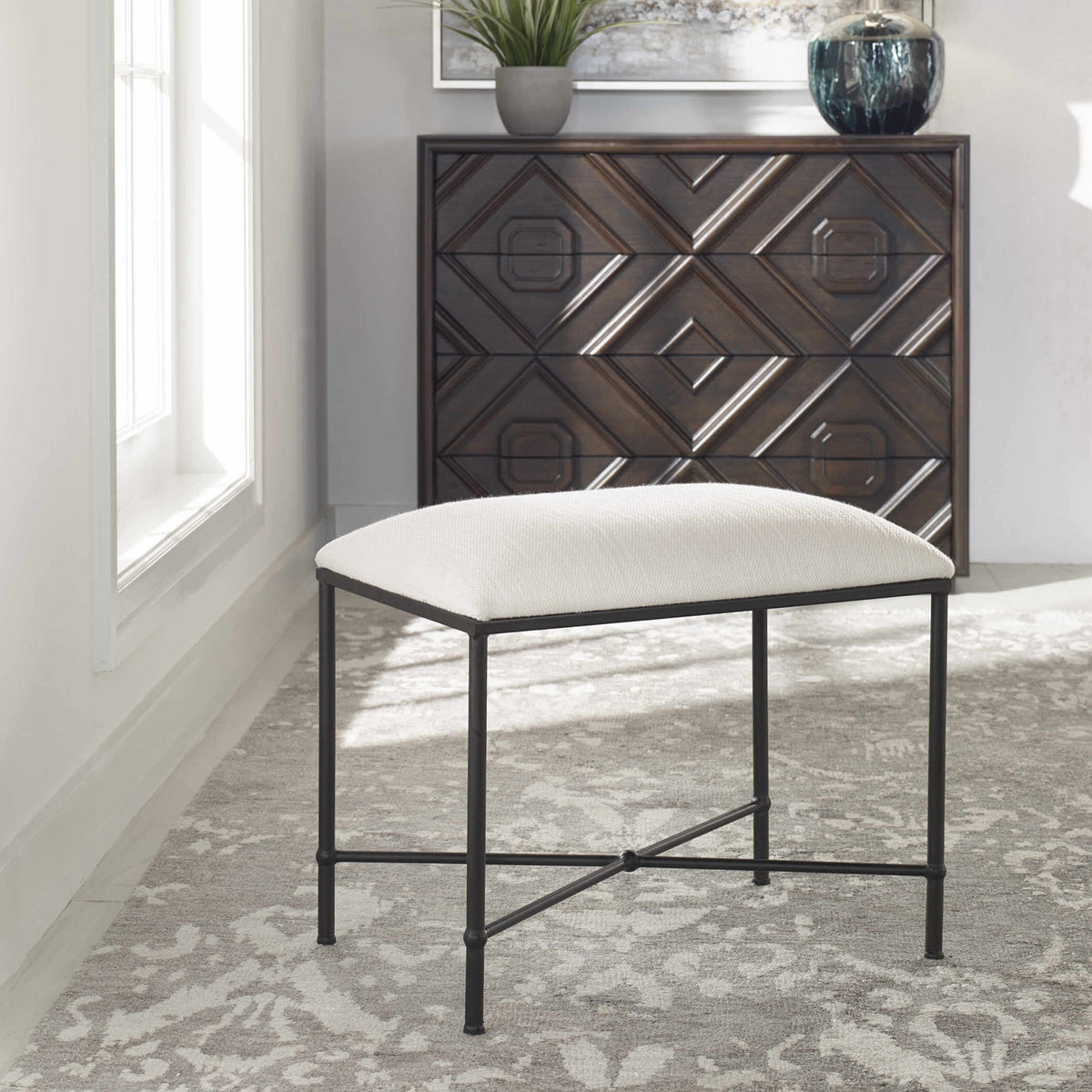UTTERMOST AVENHAM SMALL BENCH BLACK 23680
