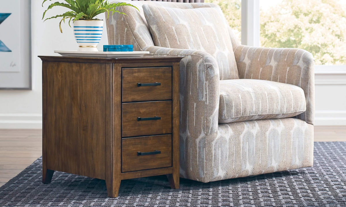 KINCAID ABODE LARSON CHAIRSIDE TABLE 269-916