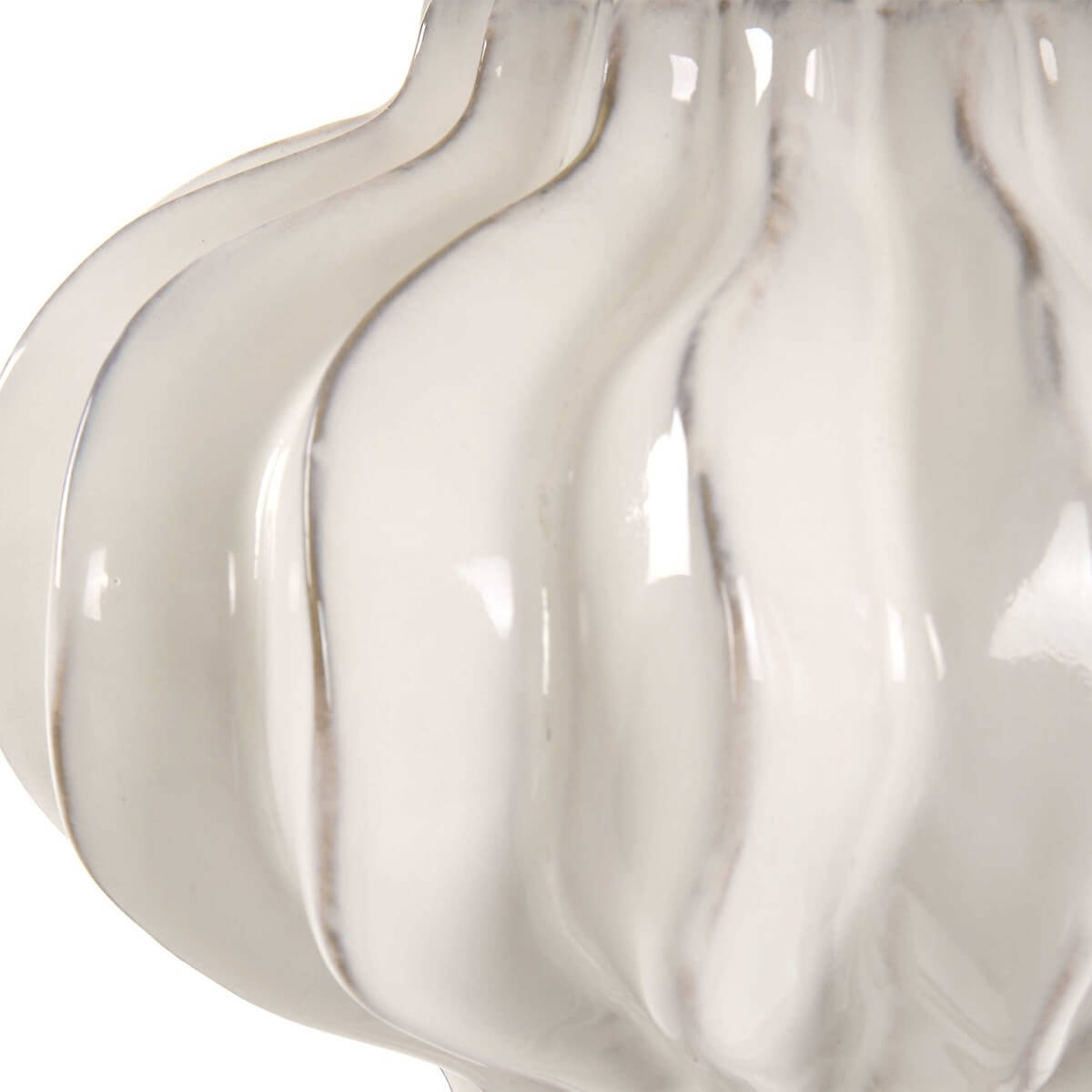 UTTERMOST WRENLEY TABLE LAMP 30258-1
