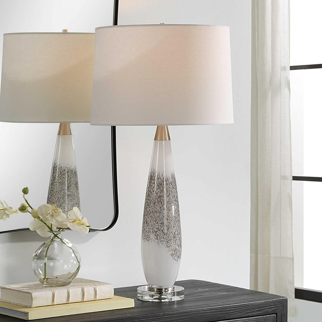 UTTERMOST QUINN TABLE LAMP 30263