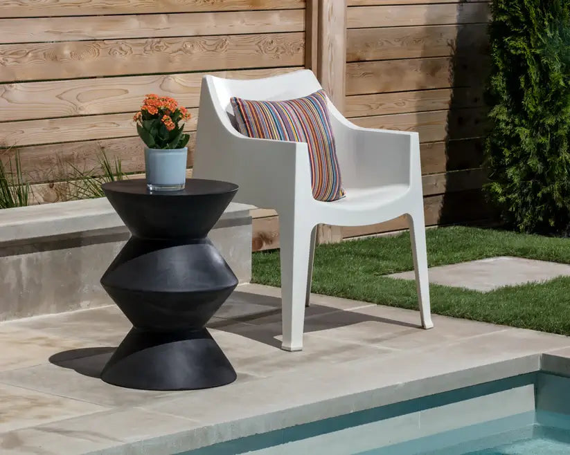 SUNPAN  48012  UNION END TABLE  BLACK