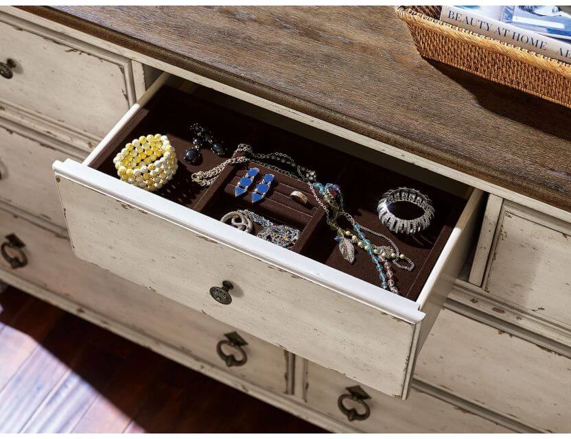 AMERICAN DREW SOUTHBURY DRAWER DRESSER 513-130