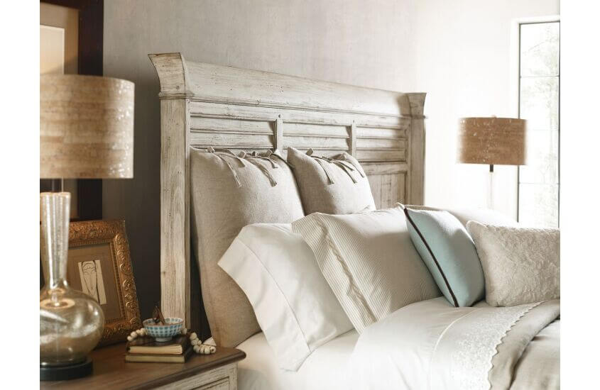 KINCAID WEATHERFORD CORNSILK SHELTER QUEEN BED 75-130P