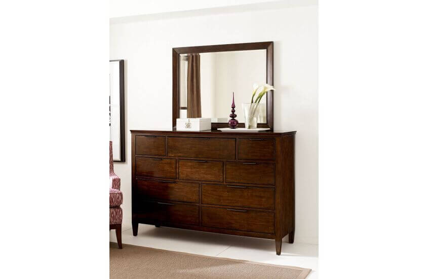 KINCAID ELISE LUCCIA BUREAU 77-161