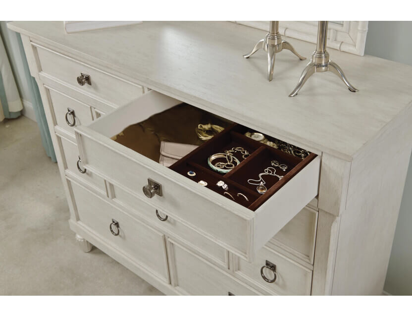 AMERICAN DREW GRAND BAY ASTER BUREAU 016-131