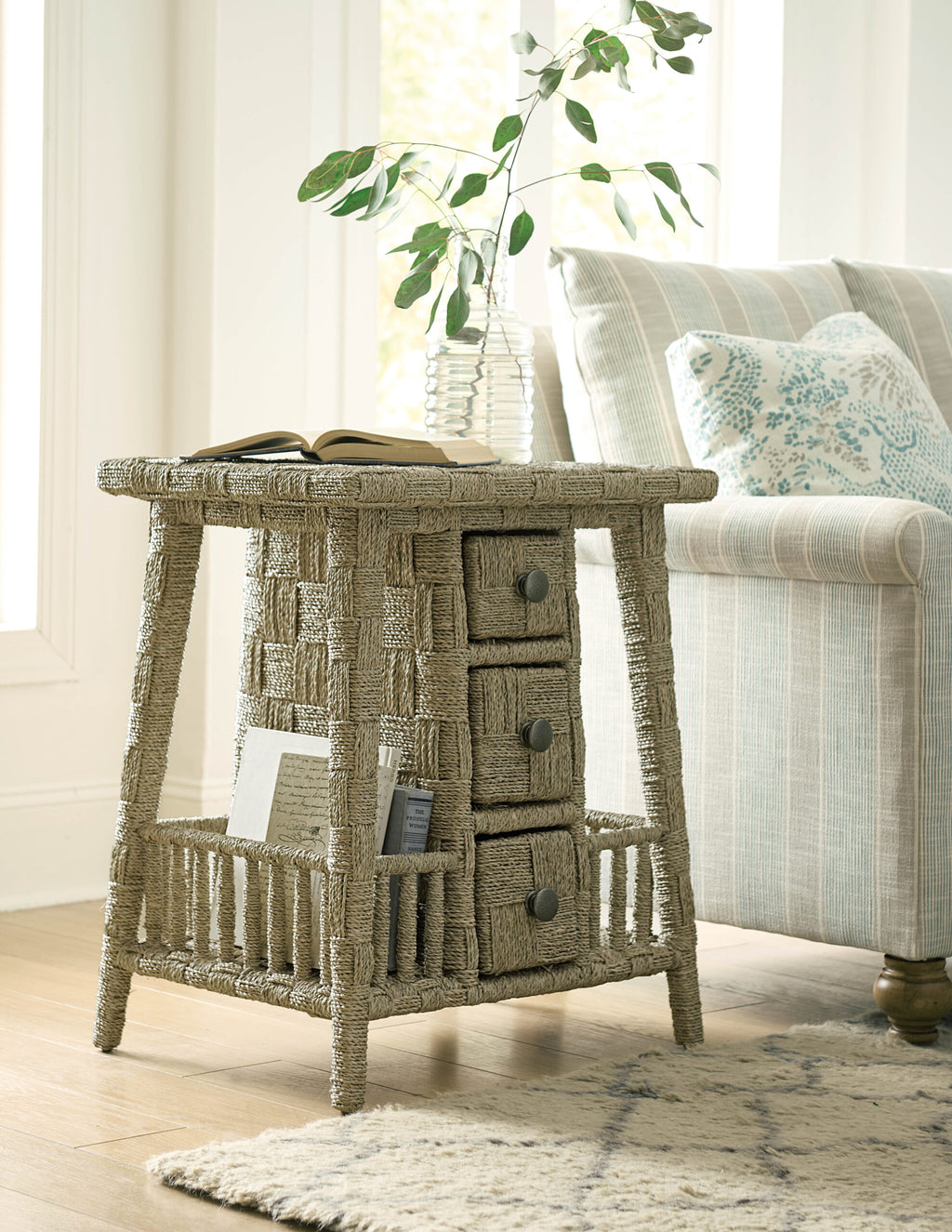 HAMMARY CAROLINA ACCENT TABLE 750918