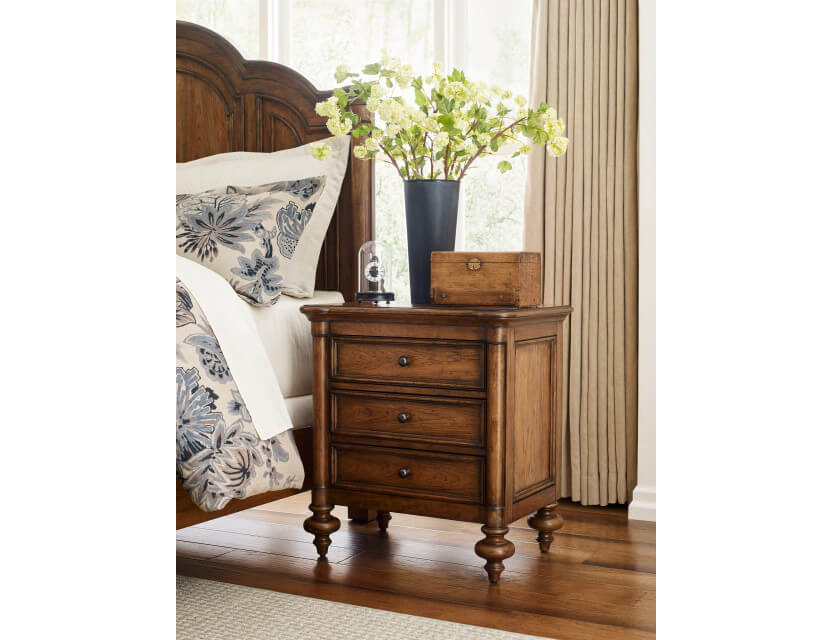 AMERICAN DREW BERKSHIRE MARTIN NIGHTSTAND 011-420