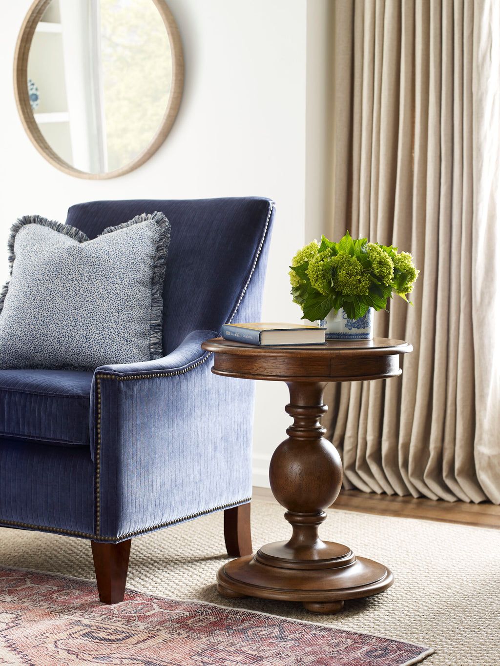 HAMMARY PEARSON ROUND END TABLE 011916