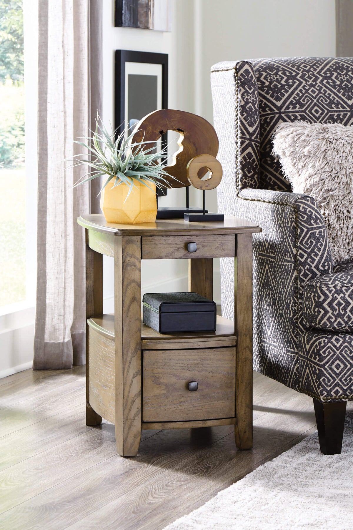 HAMMARY PRIMO III CHAIRSIDE TABLE 066-916