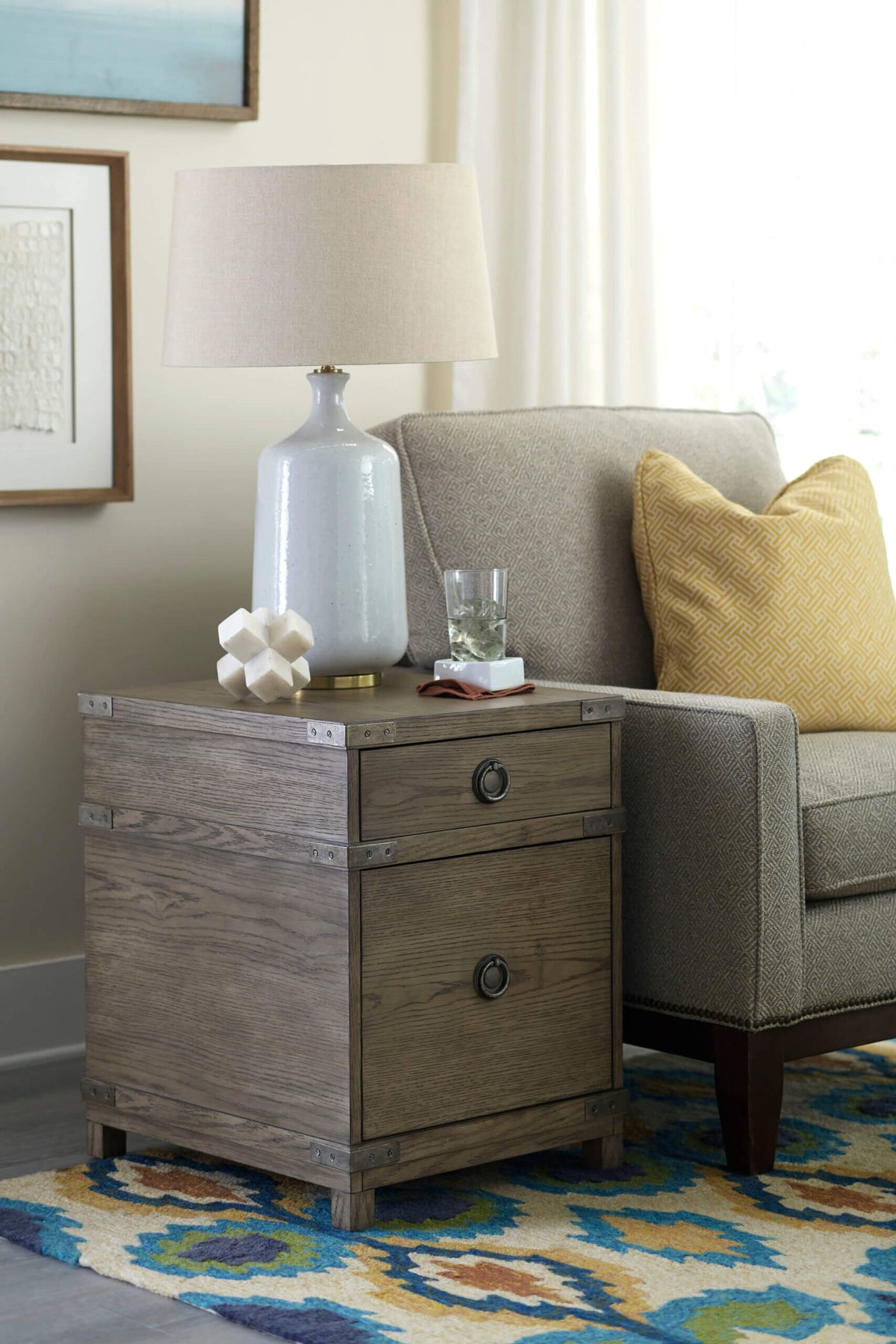 HAMMARY TRUNK CHAIRSIDE TABLE 099-918