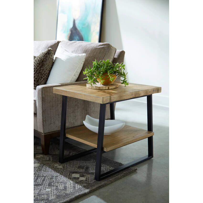 HAMMARY MONTANA-HAMILTON RECTANGULAR END TABLE 033-915