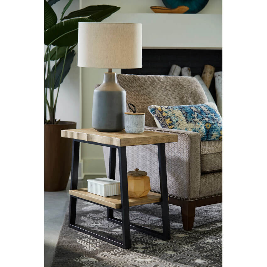 HAMMARY MONTANA-HAMILTON CHAIRSIDE TABLE 033-916