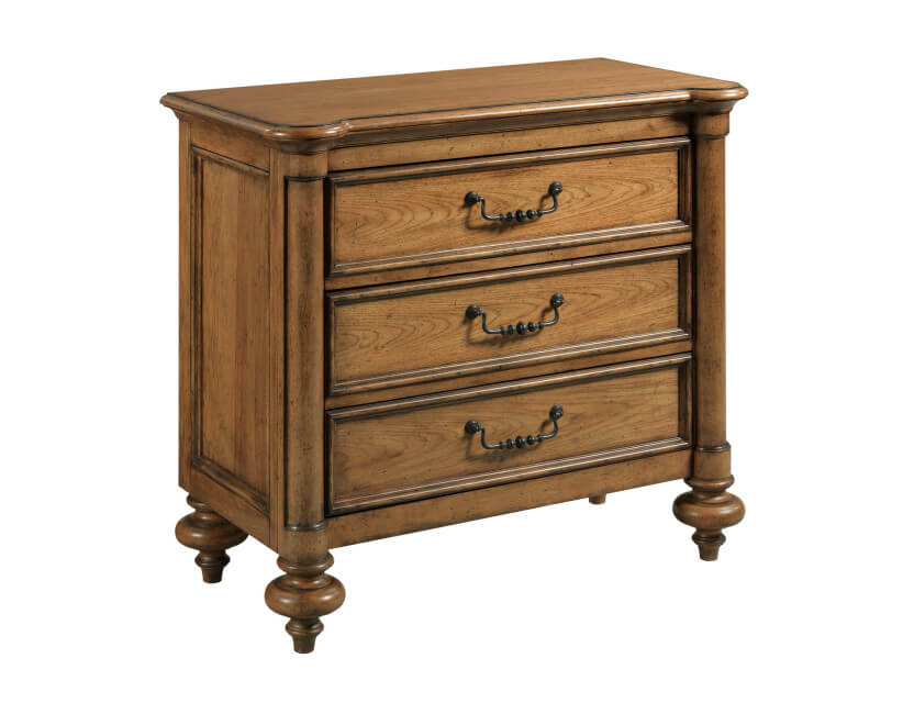 AMERICAN DREW BERKSHIRE EDMISTEN BACHELORS CHEST 011-422