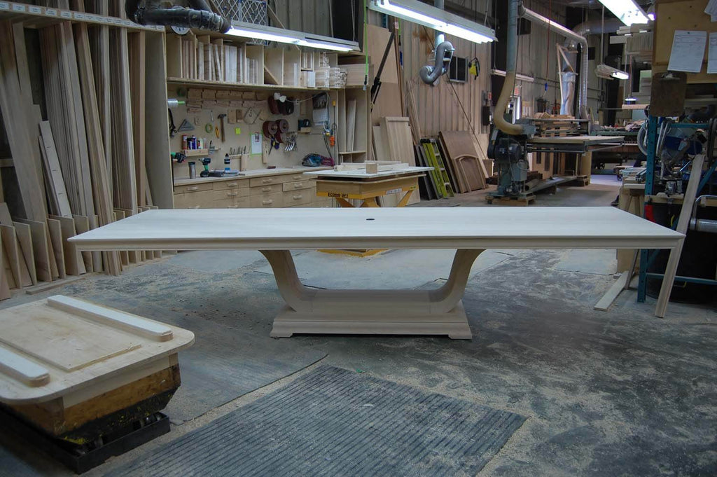 CARDINAL WOODCRAFT PALAIS ROYAL PEDESTAL TABLE