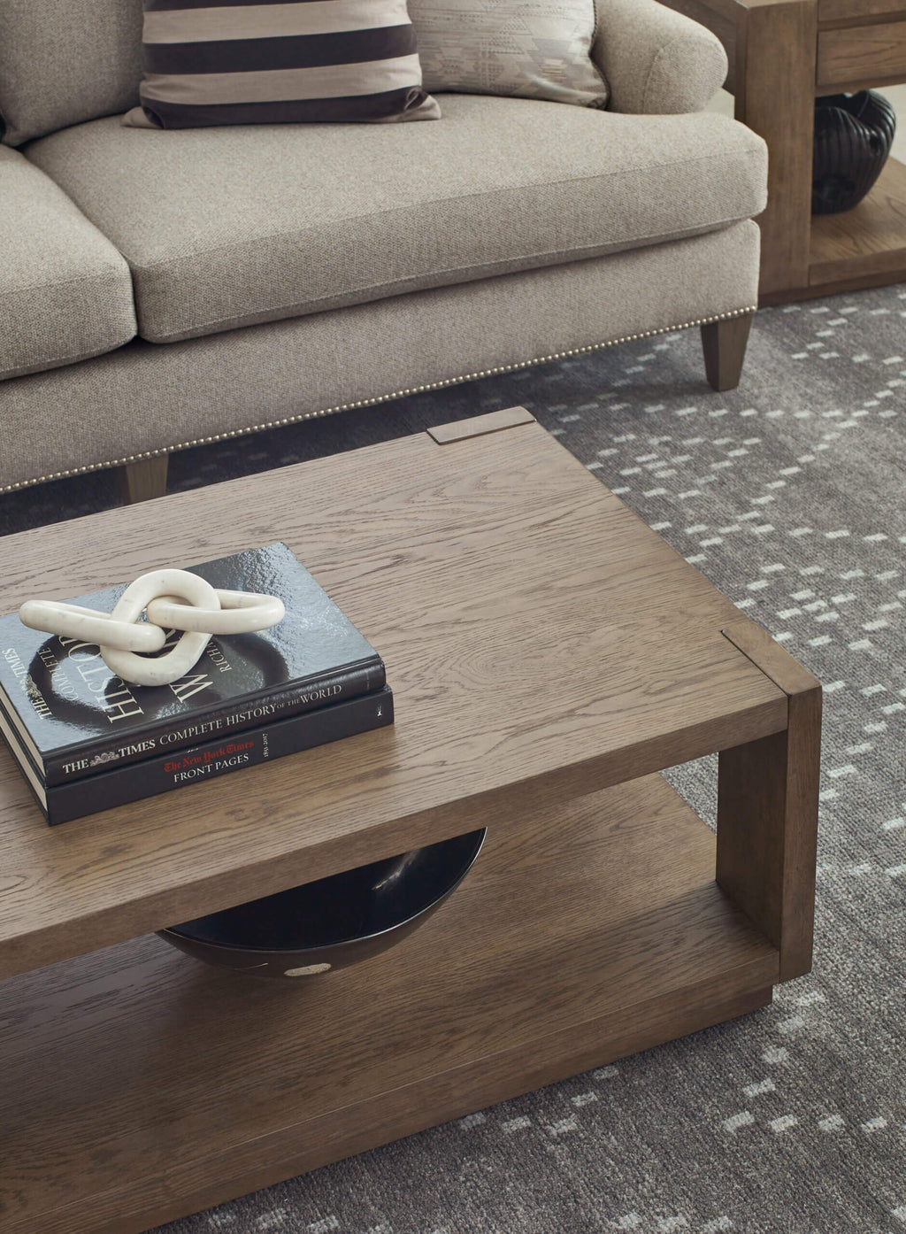 HAMMARY COLSON RECTANGLE COFFEE TABLE 205-910