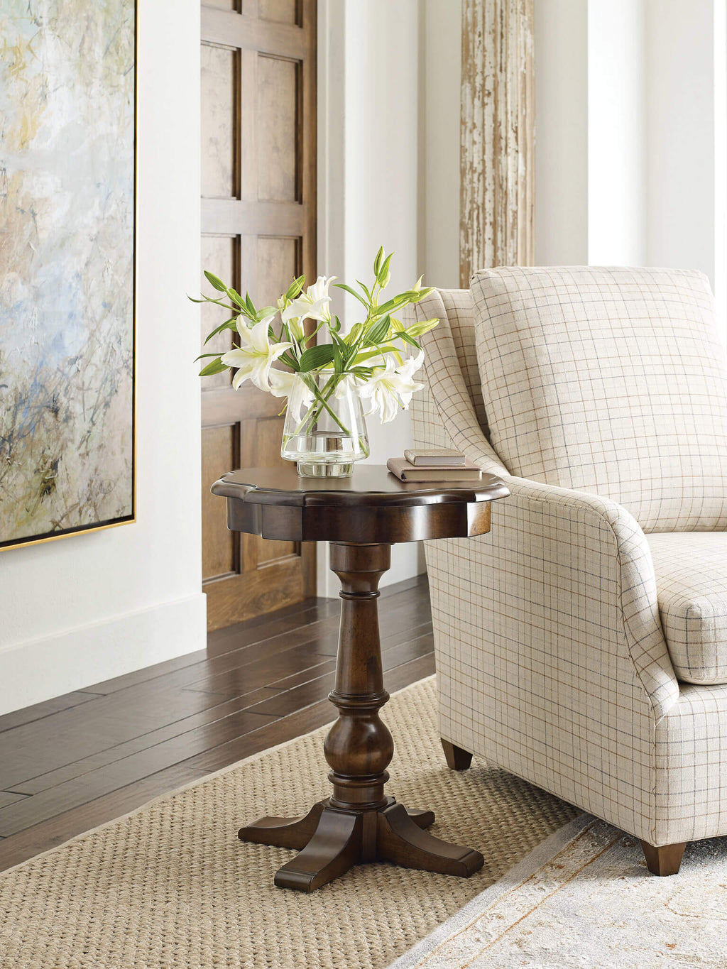 KINCAID COMMONWEALTH  BYRON ROUND END TABLE 161-918