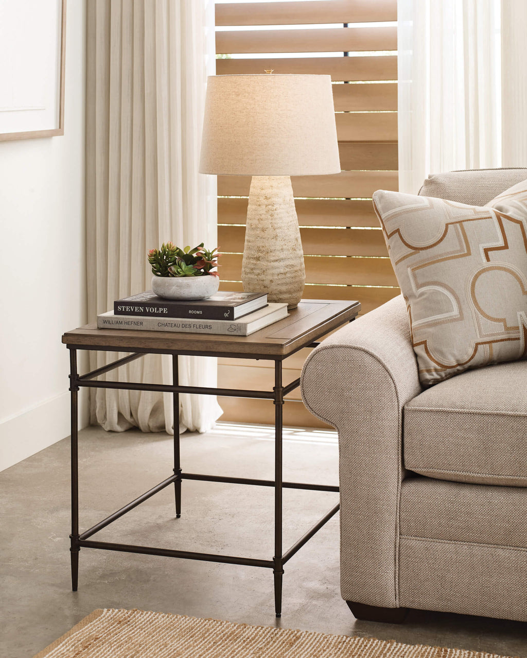 HAMMARY CROSSROADS-HAMILTON RECTANGULAR END TABLE 261-915