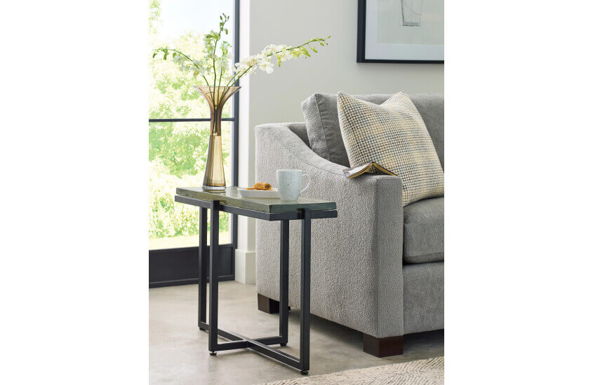 HAMMARY ALTAR GLASS ACCENT TABLE 090-1204