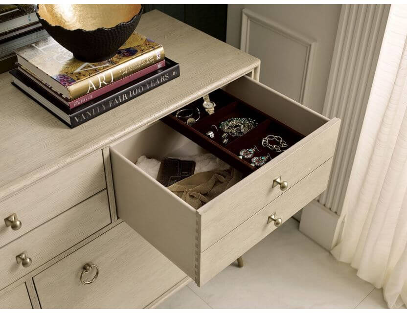 AMERICAN DREW  LENOX STRADDELLA DRESSER 923-130