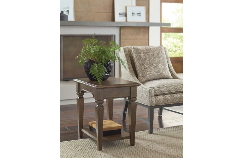 HAMMARY MARIBELLE RECTANGULAR CHAIRSIDE TABLE 373-917