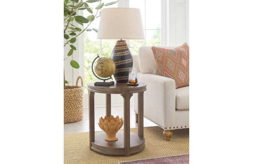 HAMMARY MARSHAM-HAMILTON OVAL END TABLE 371-914