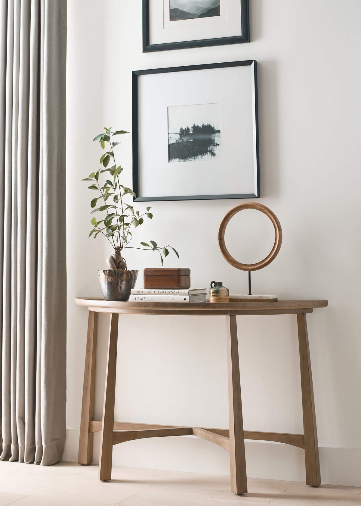 HAMMARY MILO DEMILUNE CONSOLE TABLE 263-925