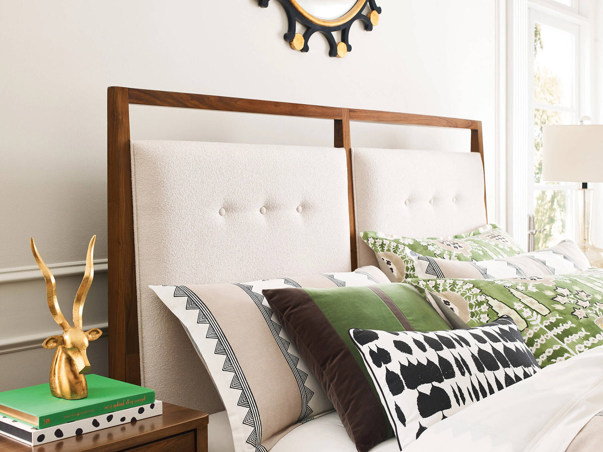 KINCAID MONOGRAM WALNUT PINEHURST UPHOLSTERED KING BED 315-316P
