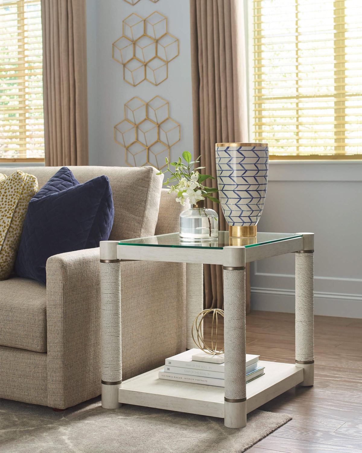 HAMMARY PAVILION END TABLE 252-915