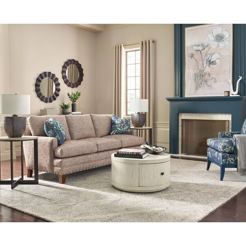 HAMMARY PORTRAIT ROUND END TABLE 201-918