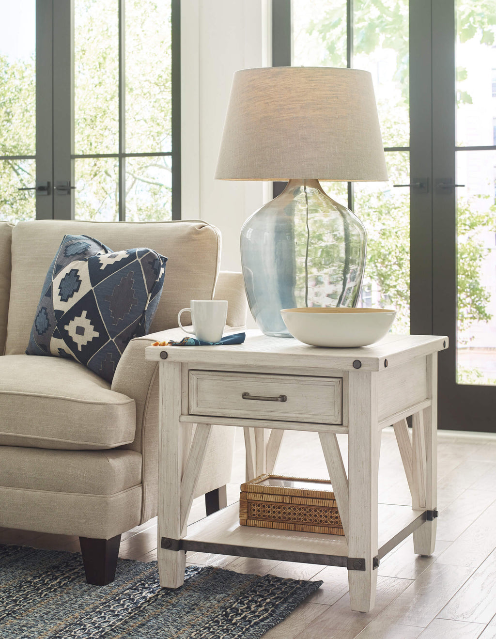 HAMMARY RICHTER RECTANGULAR DRAWER END TABLE 262-915