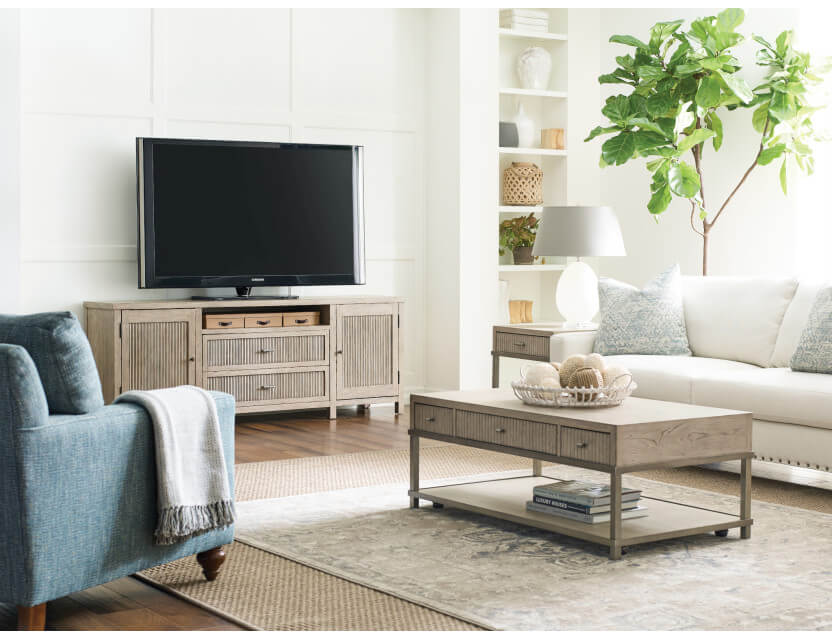 AMERICAN DREW WEST FORK MERIT MEDIA CABINET 924-585