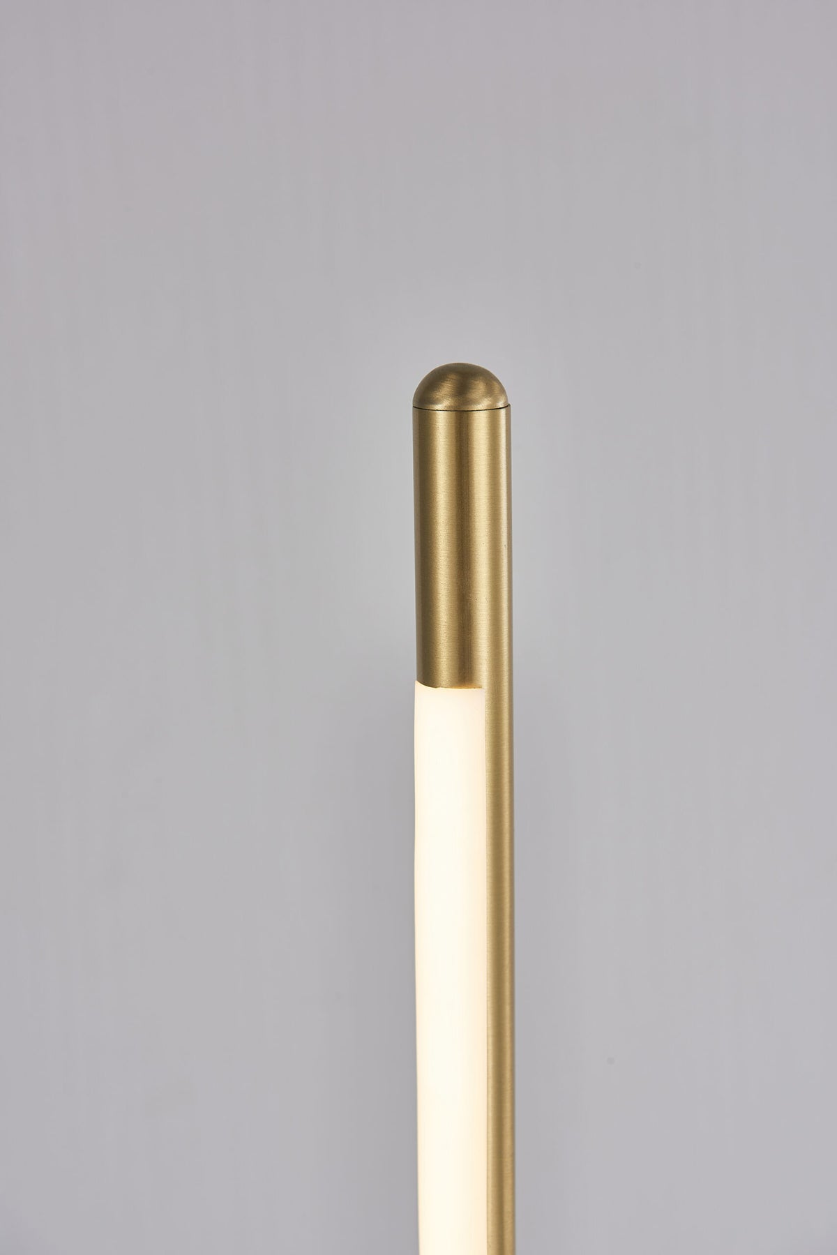 Bethel Internatioanl FT81T26BR LED Table Lamp